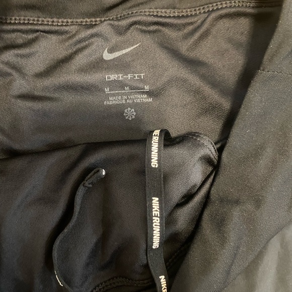 Nike Running Shorts - Picture 3 of 3